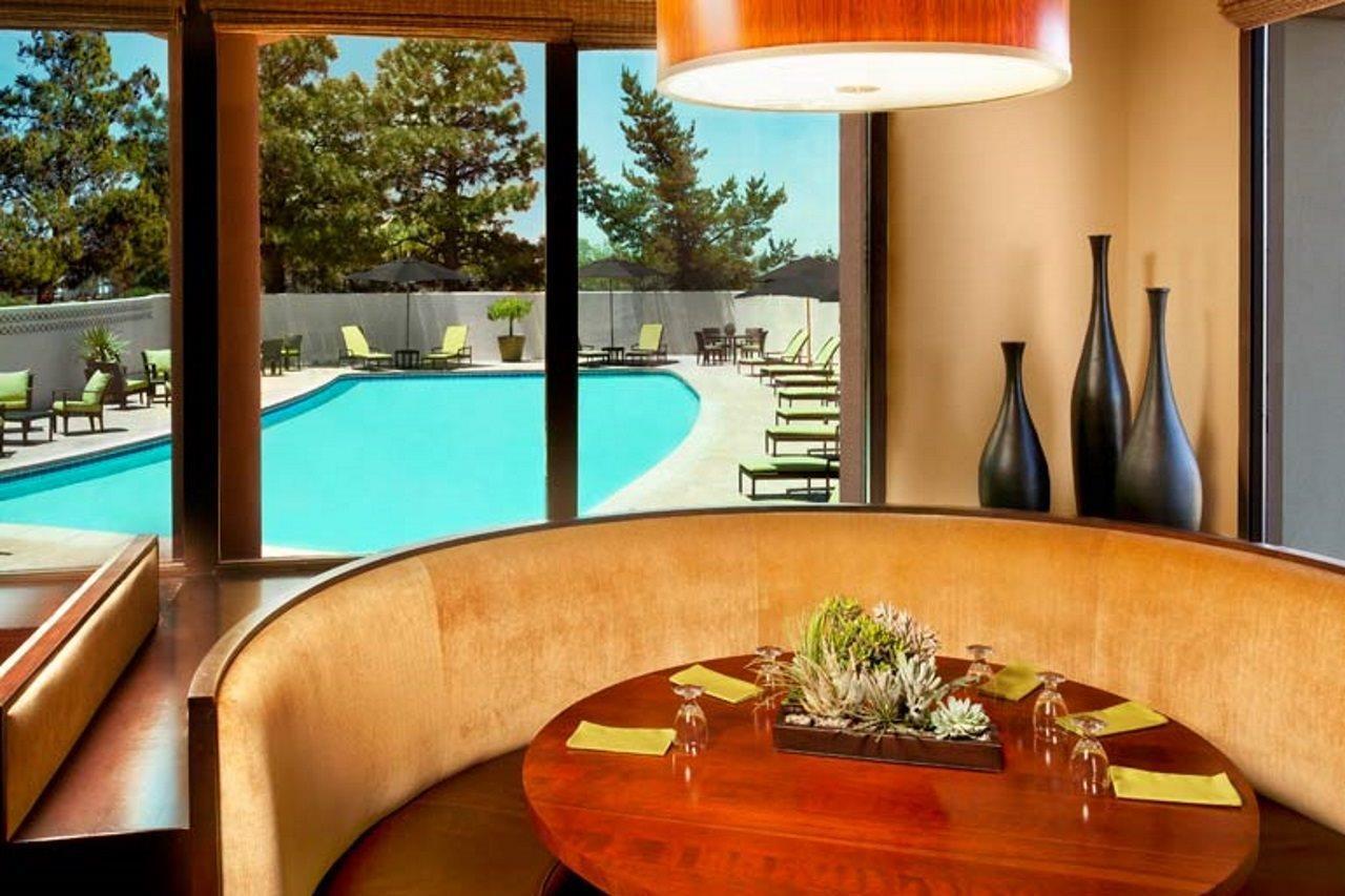 Sheraton Albuquerque Airport Hotel Екстер'єр фото