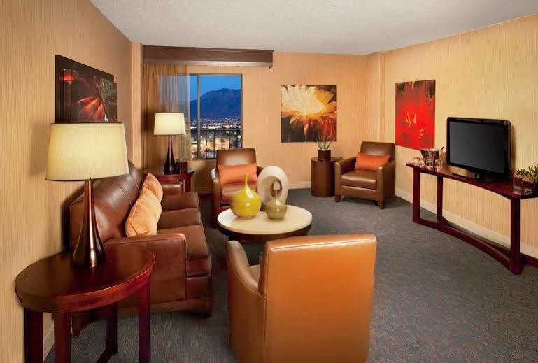Sheraton Albuquerque Airport Hotel Екстер'єр фото
